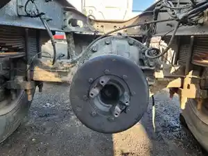 Used 2006 Dana 21060S Axle, Complete Rear (Stock #P-106844)) Part Image