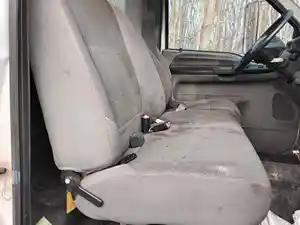 Used 2006 Ford F-750 Seat (Stock #P-95112)) Part Image