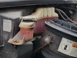 Used 2006 Freightliner M2 106 Radiator Overflow Bottle (Stock #P-66908)) Part Image