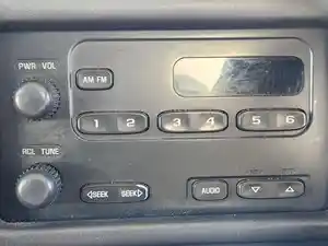 Used 2006 GMC C5500 Radio (Stock #P-495323)) Part Image