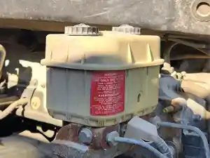 Used 2006 Hino 238 Brake Master Cylinder (Stock #P-68898)) Part Image