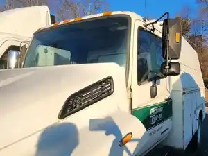 Used 2006 Hino 238 Cab (Stock #P-68853)) Part Image