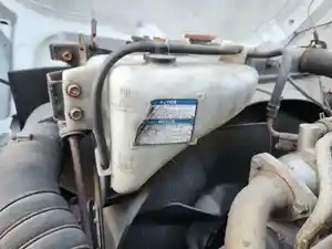 Used 2006 Hino 268 Radiator Overflow Bottle (Stock #P-62123)) Part Image