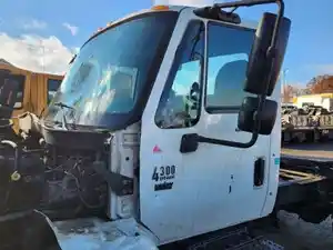 Used 2006 International 4300 Cab (Stock #P-91981)) Part Image