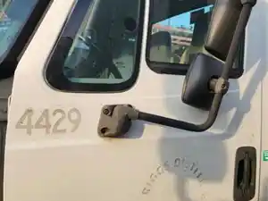 Used 2006 International 4300 Door (Stock #P-64192)) Part Image