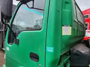 Used 2006 Isuzu NQR Cab (Stock #P-97675)) Part Image
