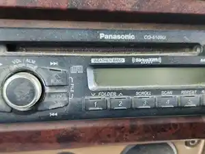 Used 2006 Mack CV713 Granite Radio (Stock #P-105435)) Part Image