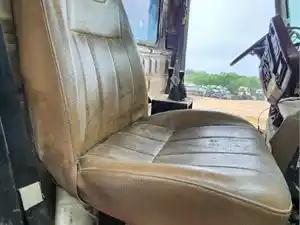 Used 2006 Mack CV713 Granite Seat (Stock #P-102376)) Part Image