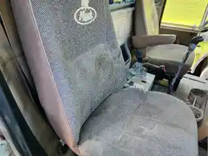 Used 2006 Mack CV713 Granite Seat (Stock #P-105424)) Part Image