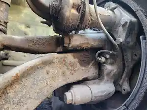 Used 2006 Mack CV713 Granite Spindle/Knuckle (Stock #P-105335)) Part Image