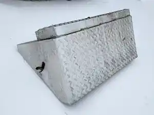 Used 2006 Peterbilt 357 Battery Box Cover (Stock #P-495891)) Part Image