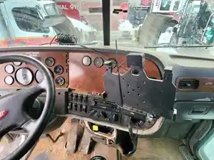 Used 2006 Peterbilt 357 Dash Ass'y (Stock #P-495989)) Part Image