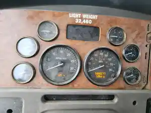 Used 2006 Peterbilt 357 Instrument Cluster (Stock #P-495974)) Part Image