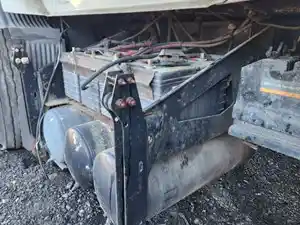 Used 2006 Volvo VNL Battery Box (Stock #P-506136)) Part Image