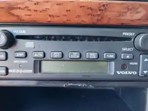 Used 2006 Volvo VNL Radio (Stock #P-506201)) Part Image