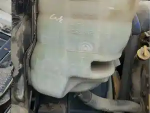 Used 2007 Ford F-650 Radiator (Stock #P-68998)) Part Image