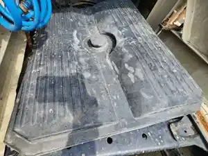 Used 2007 Freightliner Columbia 120 Battery Box Cover (Stock #P-106235)) Part Image
