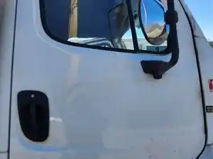 Used 2007 Freightliner M2 112 Medium Duty Door (Stock #P-98449)) Part Image