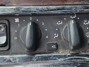 Used 2007 Freightliner ST120 Heater/AC Control Assy (Stock #P-96363)) Part Image