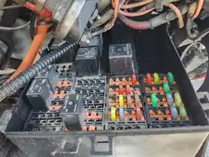 Used 2007 International 7500 Fuse Box (Stock #P-505126)) Part Image