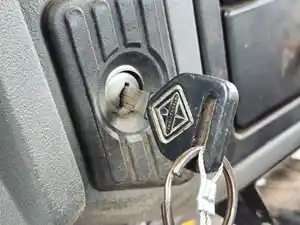 Used 2007 International 7500 Ignition Switch (Stock #P-505158)) Part Image