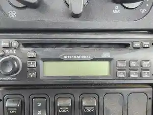 Used 2007 International 7500 Radio (Stock #P-505153)) Part Image