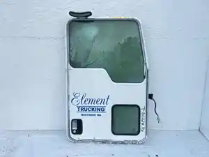 Used 2007 Kenworth T800 Door (Stock #P-93662)) Part Image