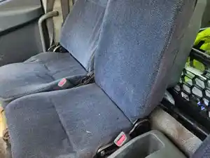 Used 2007 Mitsubishi FM65F Seat (Stock #P-90417)) Part Image