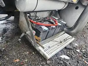 Used 2007 Peterbilt 379 Battery Box (Stock #P-72541)) Part Image
