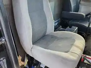 Used 2007 Sterling A9500 Seat (Stock #P-112992)) Part Image