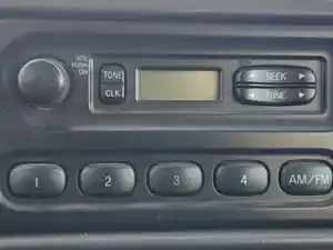 Used 2008 Ford F-750 Radio (Stock #P-495679)) Part Image