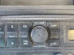 Used 2008 GMC W4500 Radio (Stock #P-112821)) Part Image