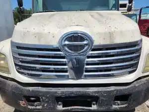Used 2008 Hino 268 Grille (Stock #P-507718)) Part Image