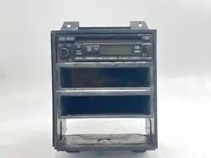 Used 2009 Mitsubishi FK61F Radio (Stock #P-86342)) Part Image