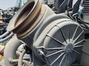 Used 2009 Peterbilt 335 Air Cleaner (Stock #P-103281)) Part Image