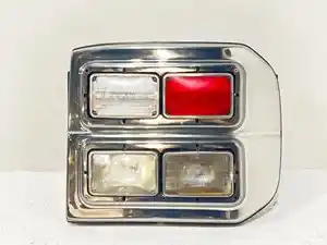 Used 2009 Spartan Gladiator Headlamp Assy (Stock #P-57223)) Part Image