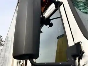 Used 2009 Volvo VHD Side View Mirror (Stock #P-492885)) Part Image
