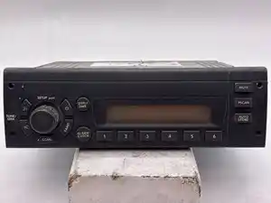 Used 2010 Freightliner M2 106 Heavy Duty Radio (Stock #P-39986)) Part Image