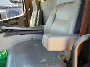 Used 2010 Freightliner M2 106 Seat (Stock #P-101463)) Part Image