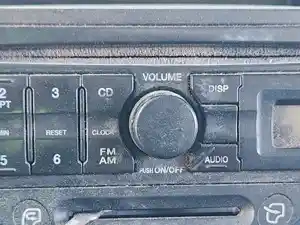 Used 2010 Isuzu NRR Radio (Stock #P-491895)) Part Image