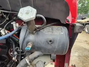 Used 2010 Kenworth T300 Radiator Overflow Bottle (Stock #P-507981)) Part Image