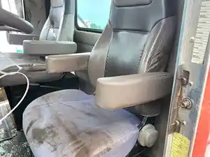 Used 2010 Kenworth T300 Seat (Stock #P-508014)) Part Image