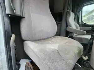 Used 2011 Freightliner Cascadia 125 Seat (Stock #P-114586)) Part Image