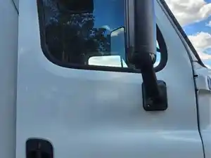 Used 2012 Freightliner Cascadia 125 Door (Stock #P-109873)) Part Image