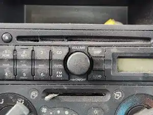 Used 2012 Isuzu NRR Radio (Stock #P-112958)) Part Image