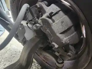 Used 2012 Isuzu NRR Spindle/Knuckle (Stock #P-112890)) Part Image