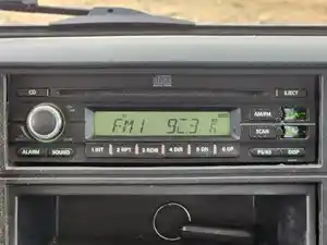 Used 2012 Mitsubishi FEC72W Radio (Stock #P-110806)) Part Image