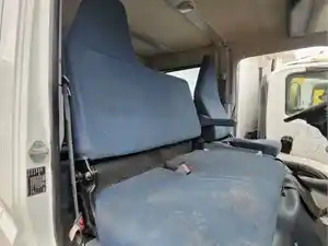 Used 2012 Mitsubishi FEC72W Seat (Stock #P-110793)) Part Image