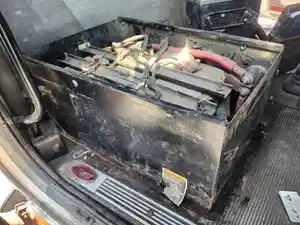 Used 2012 Peterbilt 367 Battery Box (Stock #P-506042)) Part Image