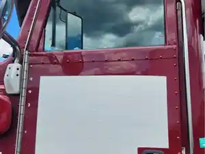 Used 2012 Peterbilt 367 Door (Stock #P-506094)) Part Image